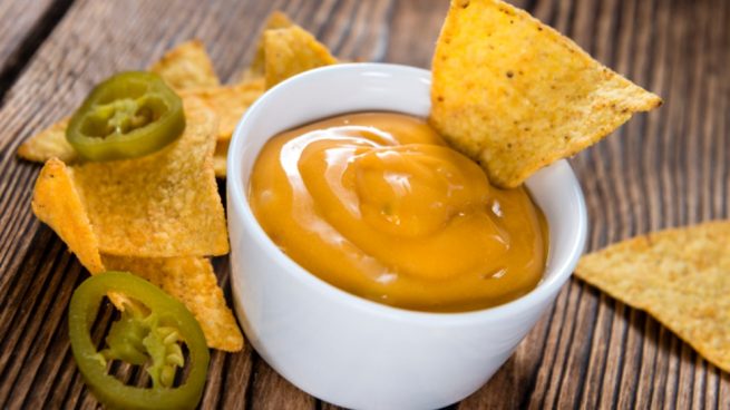Receta de salsa de queso para nachos baja en calorías