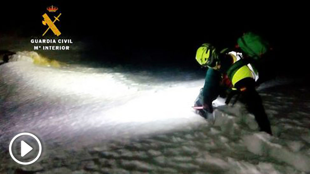 Rescate del esquiador fallecido en los Picos de Europa.