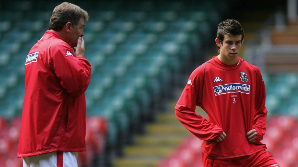 John Benjamin Toshack y Gareth Bale. (Getty)