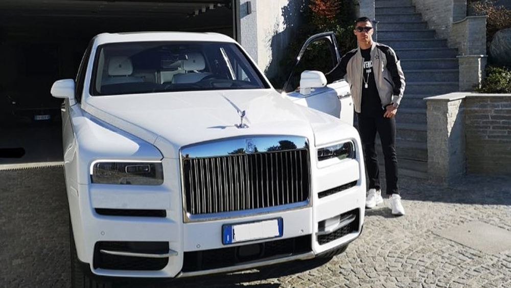 Cristiano Ronaldo y su nuevo coche.