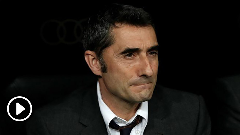 Ernesto Valverde, durante un partido del Barcelona. (Getty)