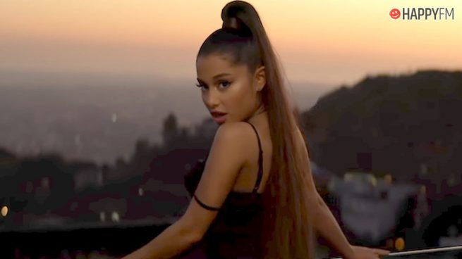 Ariana Grande saca su propia bebida en Starbucks… Y no podemos esperar a probarla