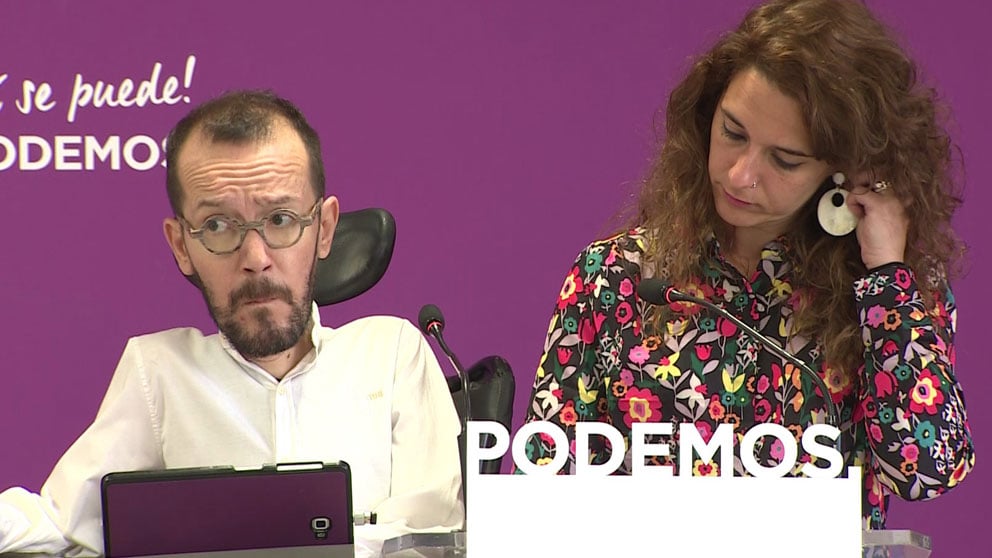 Los coportavoces de la Ejecutiva de Podemos, Pablo Echenique y Noelia Vera en rueda de prensa. Foto: Europa Press