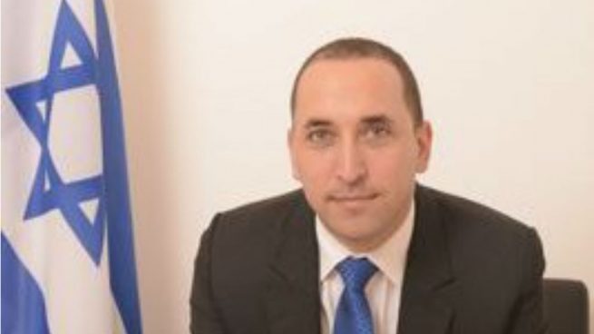 La Embajada israelí califica de «vergüenza» que Artadi use a Ana Frank para defender los lazos amarillos