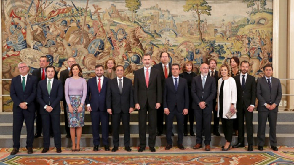 Consejo Rector Grupo Cofares, junto con su majestad el Rey Felipe VI (Foto: Cofares)