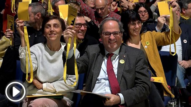 Torra puede ser inhabilitado si cumple su amenaza de no retirar lazos amarillos y ‘esteladas’