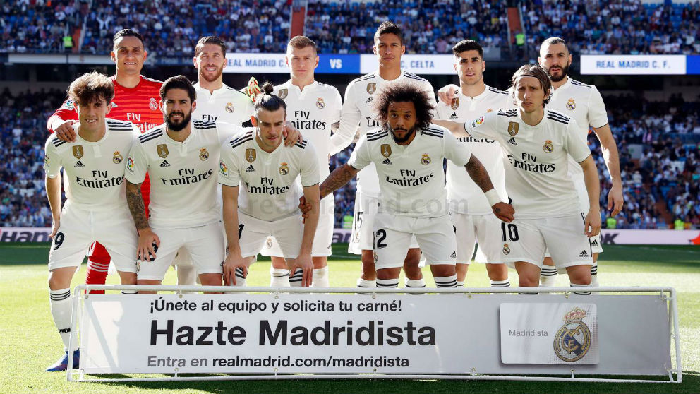 Los titulares del Real Madrid posan antes del partido contra el Celta.