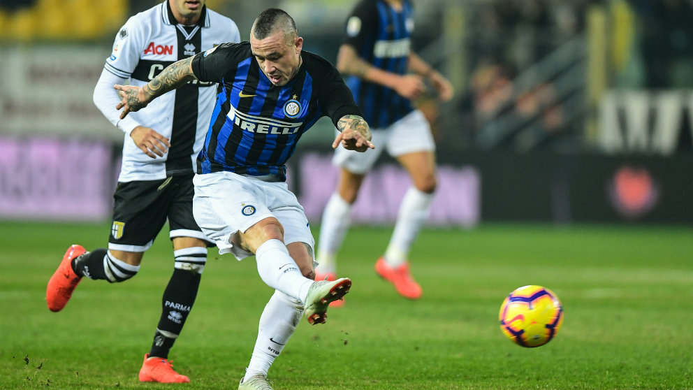 Nainggolan con el Inter de Milán (AFP)