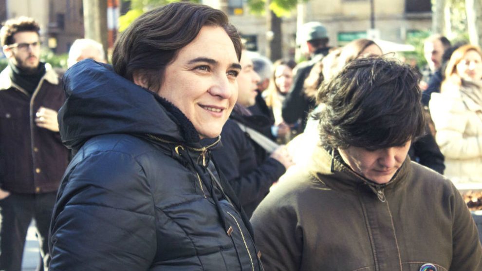 Ada Colau y Gala Pin (Foto: Página oficial de Ciutat Vella)