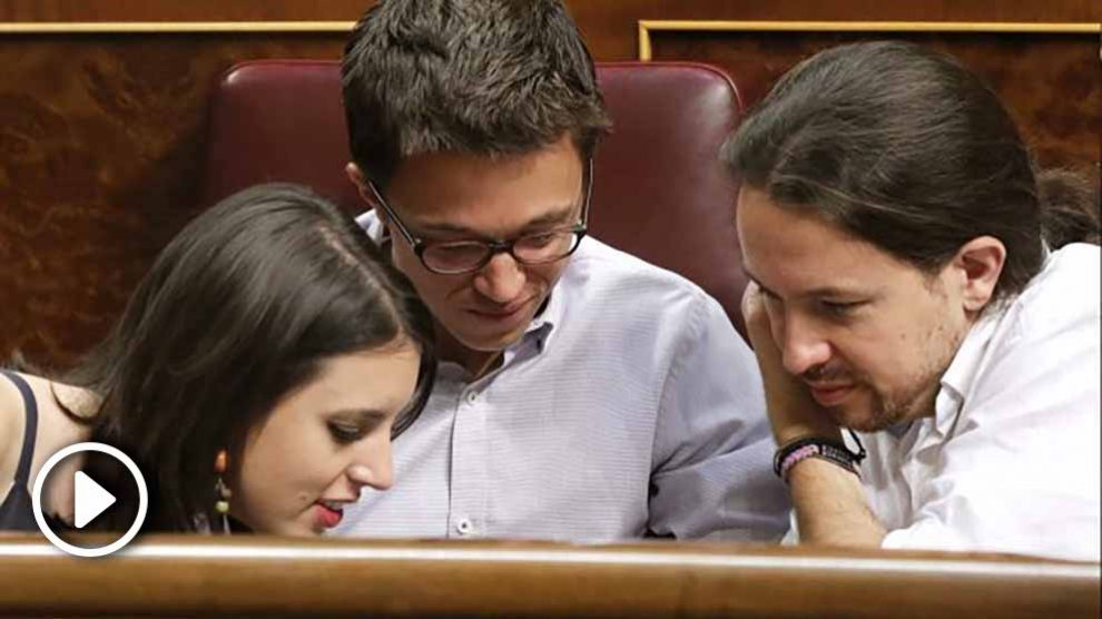 Irene Montero, Iñigo Errejón y Pablo Iglesias. (Foto: EFE)