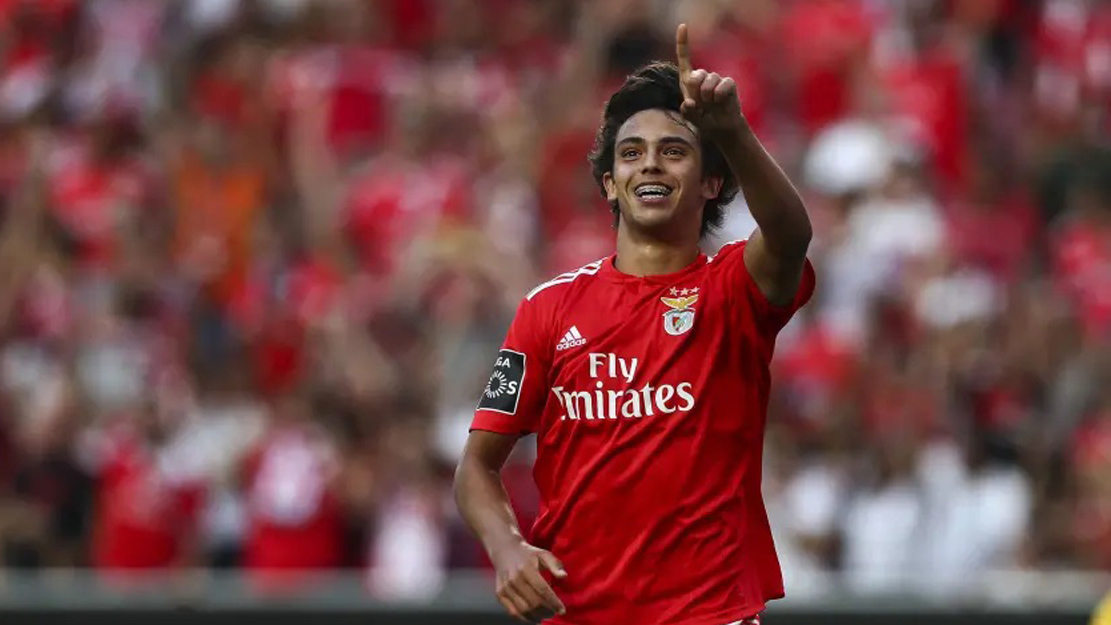 Joao Félix celebra un gol con el Benfica (AFP).