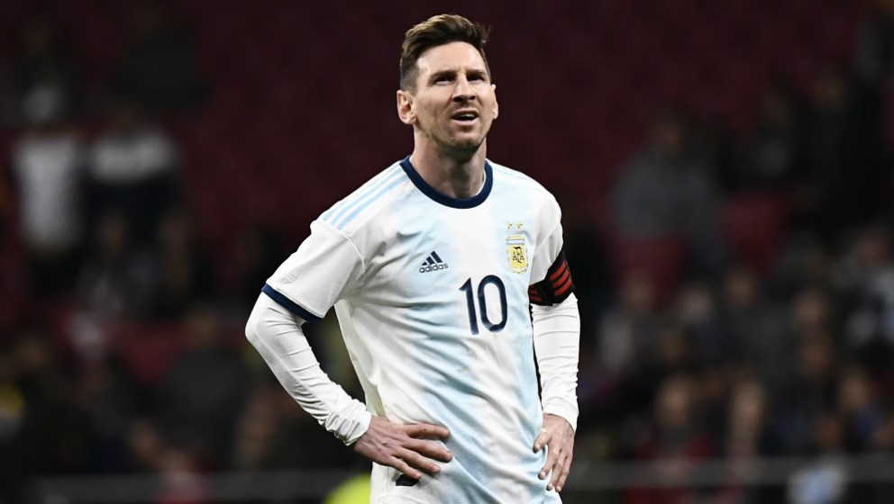 Messi, en el encuentro que midió a Argentina y Venezuela. (AFP)