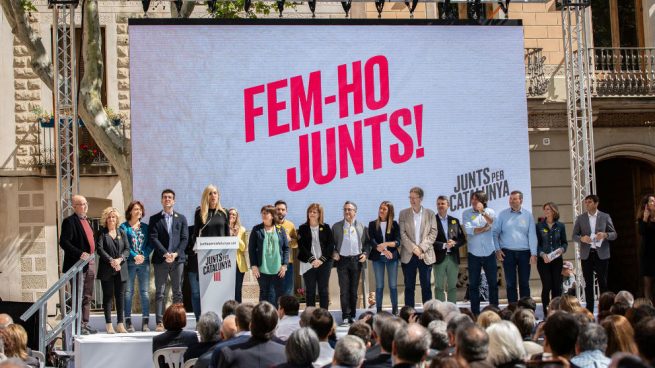 Puigdemont apela al diálogo con «valentía y coraje» para lograr la independencia de Cataluña