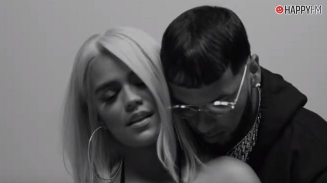 Una pareja imita a Anuel AA y Karol G y se vuelve viral