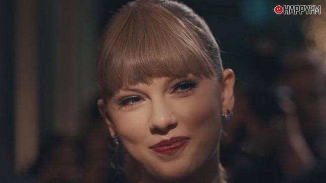 Taylor Swift estrena nuevo anillo y las redes sociales se revolucionan por este motivo