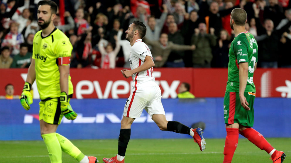 Sarabia celebra su gol en el Sevilla 2-0 Alavés. (EFE)