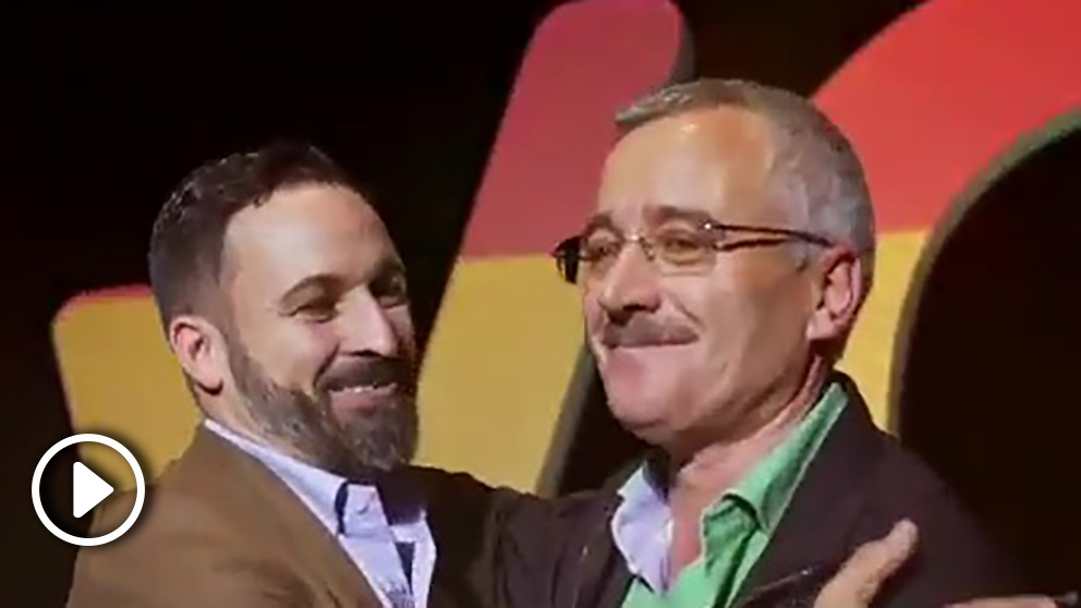 El líder de Vox, Santiago Abascal, junto a Ortega Lara, secuestrado por ETA.