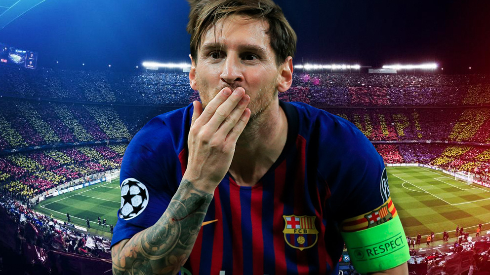 Leo Messi saluda a la grada tras un gol.