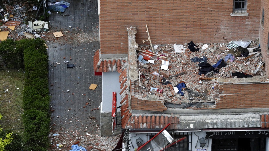 Muchas partes del bloque de Vallecas han quedado afectadas. (Foto. EFE)