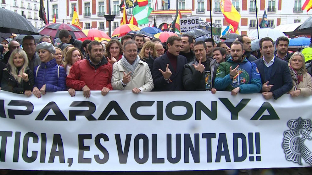 Manifestación de policías y guardias civiles por la equiparación salarial. Foto: EP