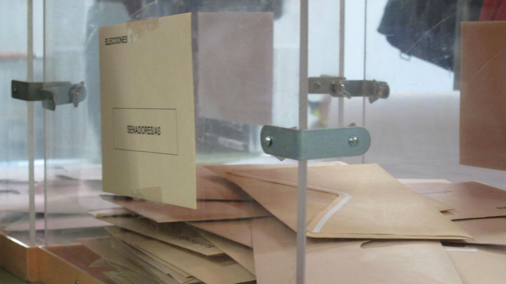 Sobres y urnas para las elecciones. Foto: Europa Press