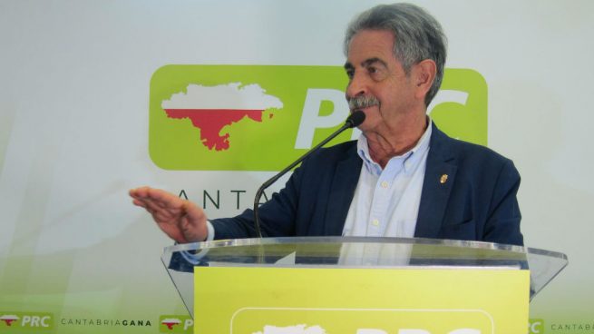 Revilla inicia la ronda de contactos para formar Gobierno con el PP de Cantabria