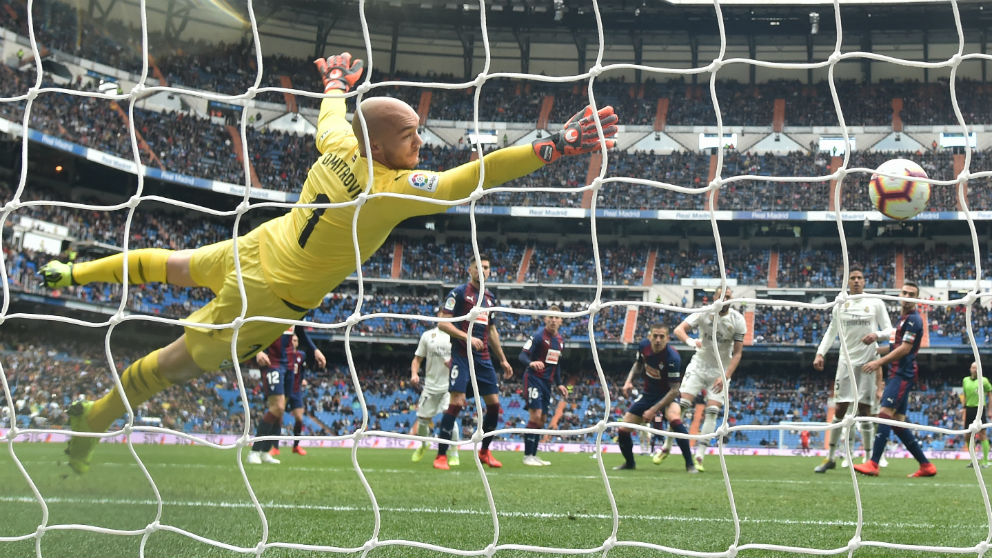 Una imagen del Real Madrid – Eibar disputado en el Santiago Bernabéu. (Getty)