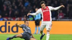 Nicolás Tagliafico contra el Bayern (AFP)