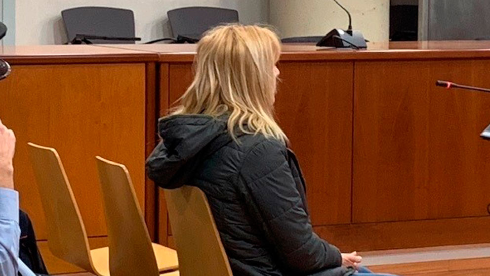 La mujer de Mollerussa (Lleida) acusada de querer matar a su marido en febrero de 2018, ante el juez. Foto: Europa Press