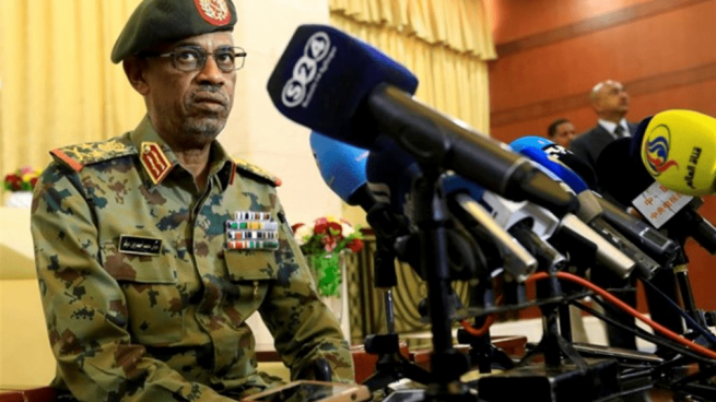 Dimite el ministro de Defensa como jefe del consejo militar de transición creado en Sudán