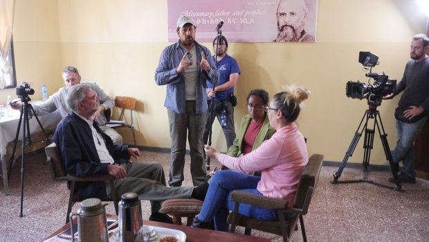 Los protagonistas de 'Me llamo Gennet' de Miguel Ángel Tobías.