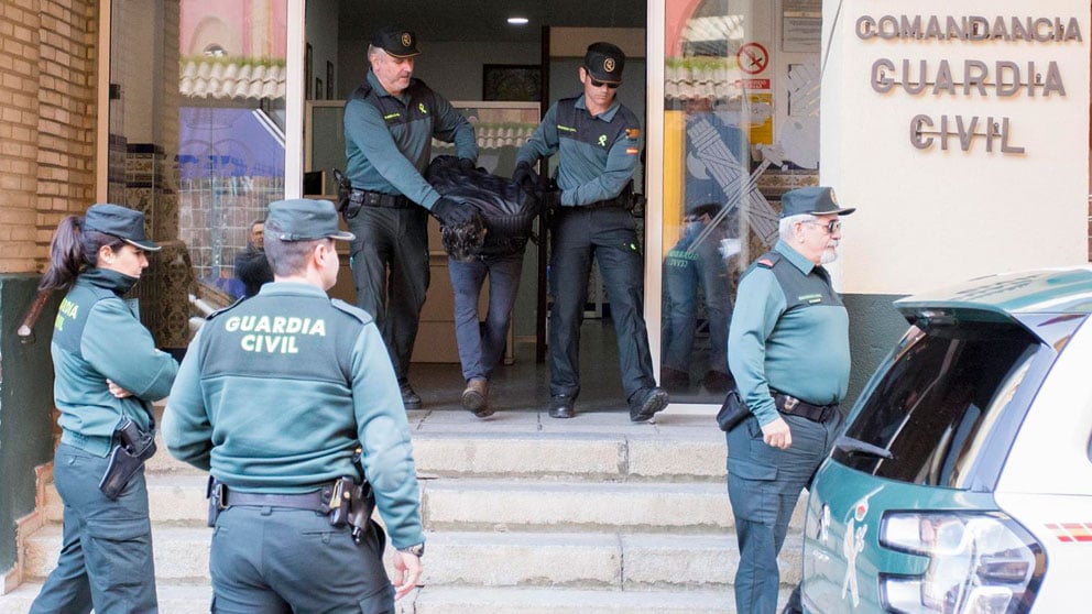 El asesino confeso de Laura Luelmo a la salida del cuartel de la Guardia Civil. Foto: Europa Press