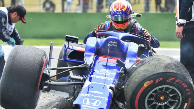 Sobrecogedor accidente de Alex Albon tras estrellarse contra el muro en el GP de China