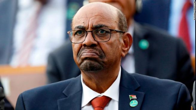 El ex presidente de Sudán acusado de corrupción