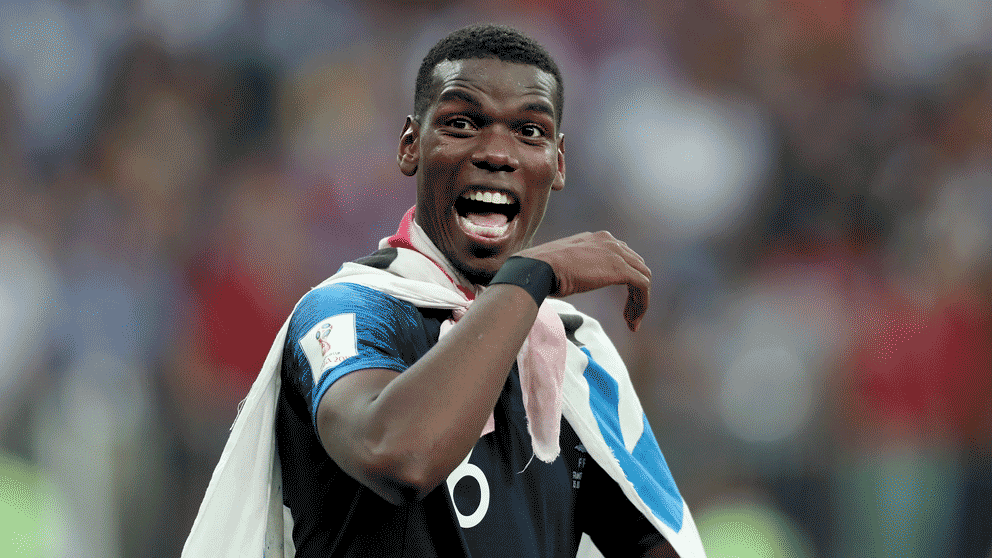 Pogba dona las botas de la final del Mundial para los jóvenes marginados de Francia