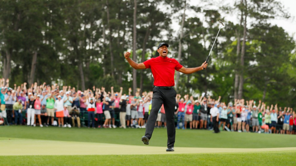 Tiger Woods tras conquistar el Masters de Augusta. (AFP)