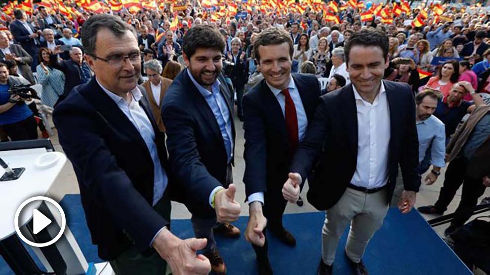 Pablo Casado y Teodoro García Egea en Murcia. Foto: Europa Press