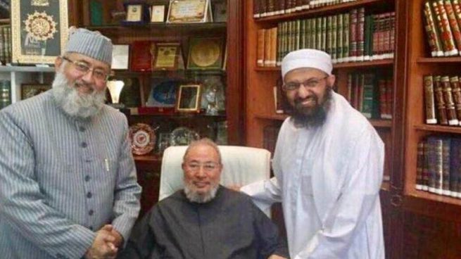 Las imágenes del clérigo Al-Qaradawi de Qatar con los presuntos terroristas de Sri Lanka