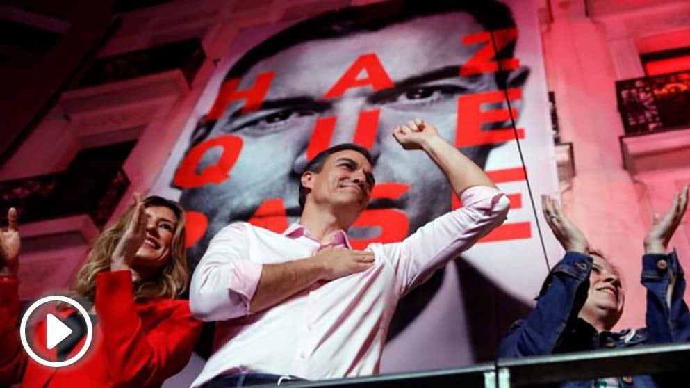 El candidato a la presidencia del Gobierno por el PSOE, Pedro Sánchez, durante su valoración de los resultados electorales en la sede socialista en la Calle Ferraz de Madrid