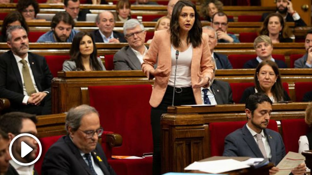 Arrimadas y Torra en el Parlament. Foto: Europa Press