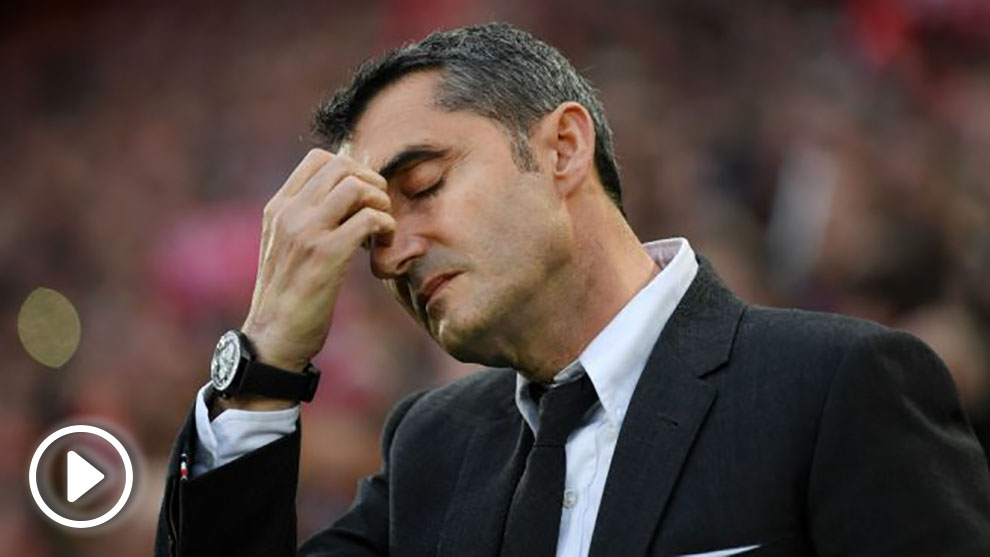Valverde se lamenta tras la derrota en Anfield. (Getty)