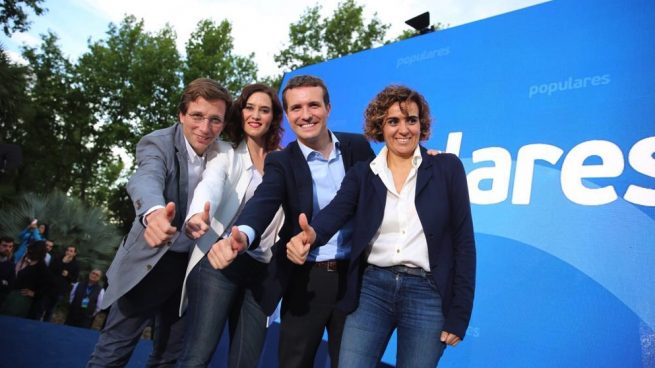 Almeida, Ayuso, Casado y Monsterrat en el inicio de campaña. (Foto. PP)