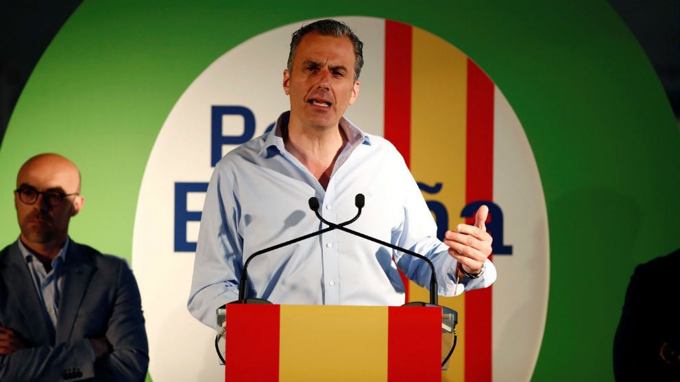 Javier Ortega Smith, durante el acto de apertura de campaña celebrado este jueves en Paracuellos del Jarama (Foto: EFE).