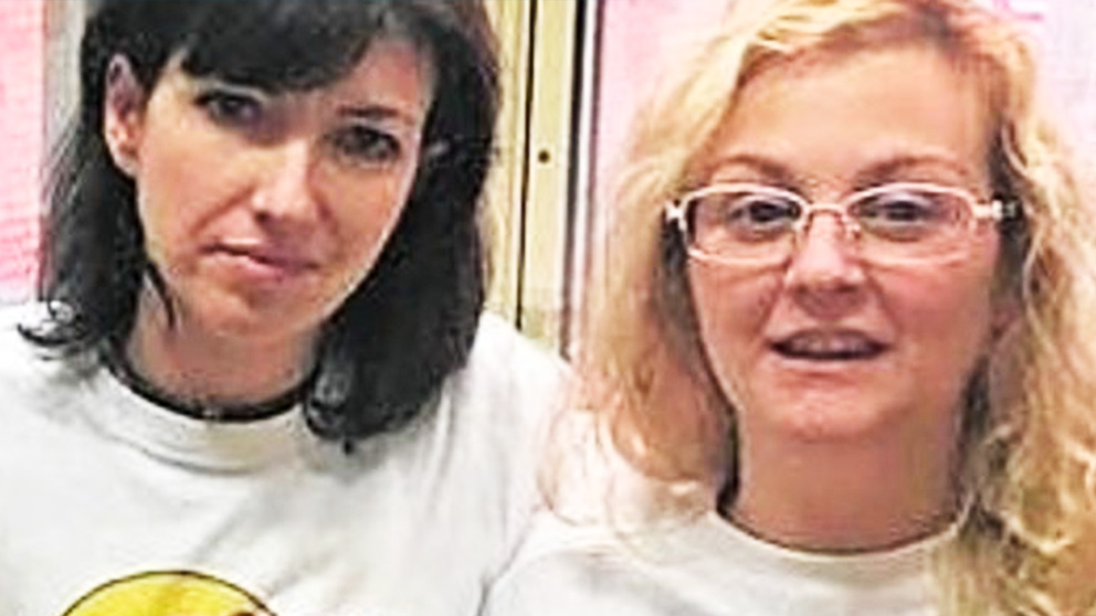 Patricia González y María Sevilla, asesoras de Podemos e integrantes de la Asociación Infancia Libre.