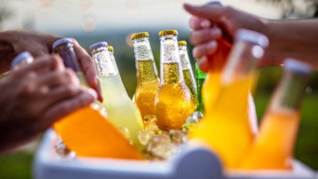 enfriar bebidas