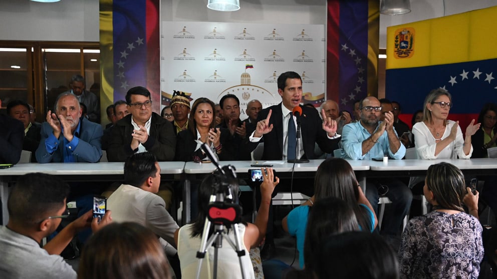 Juan Guaidó en una conferencia de prensa (Foto: AFP)