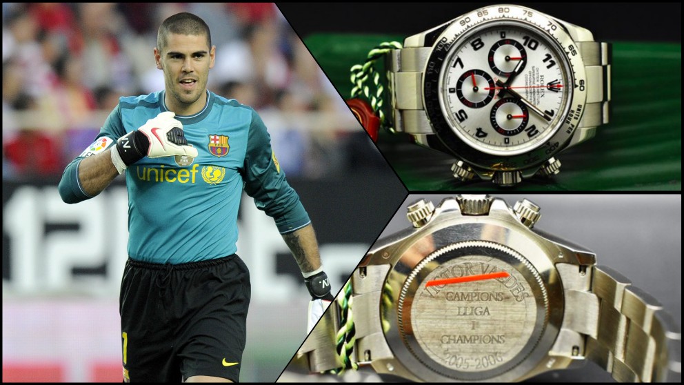 Valdés y reloj regalado por el Barcelona (AFP)