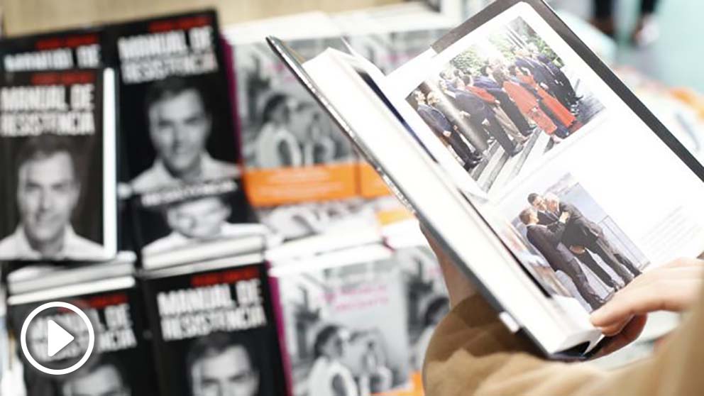 El libro ‘Manual de Resistencia’ de Pedro Sánchez.