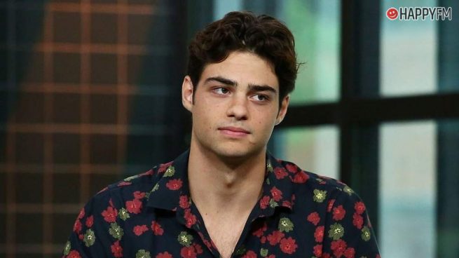 Noah Centineo se sincera y habla de todas sus cicatrices