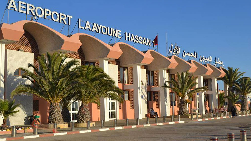 El aeropuerto de El Aaiún en Marruecos donde esperan a ser deportados los cinco abogados españoles. Foto: Twitter